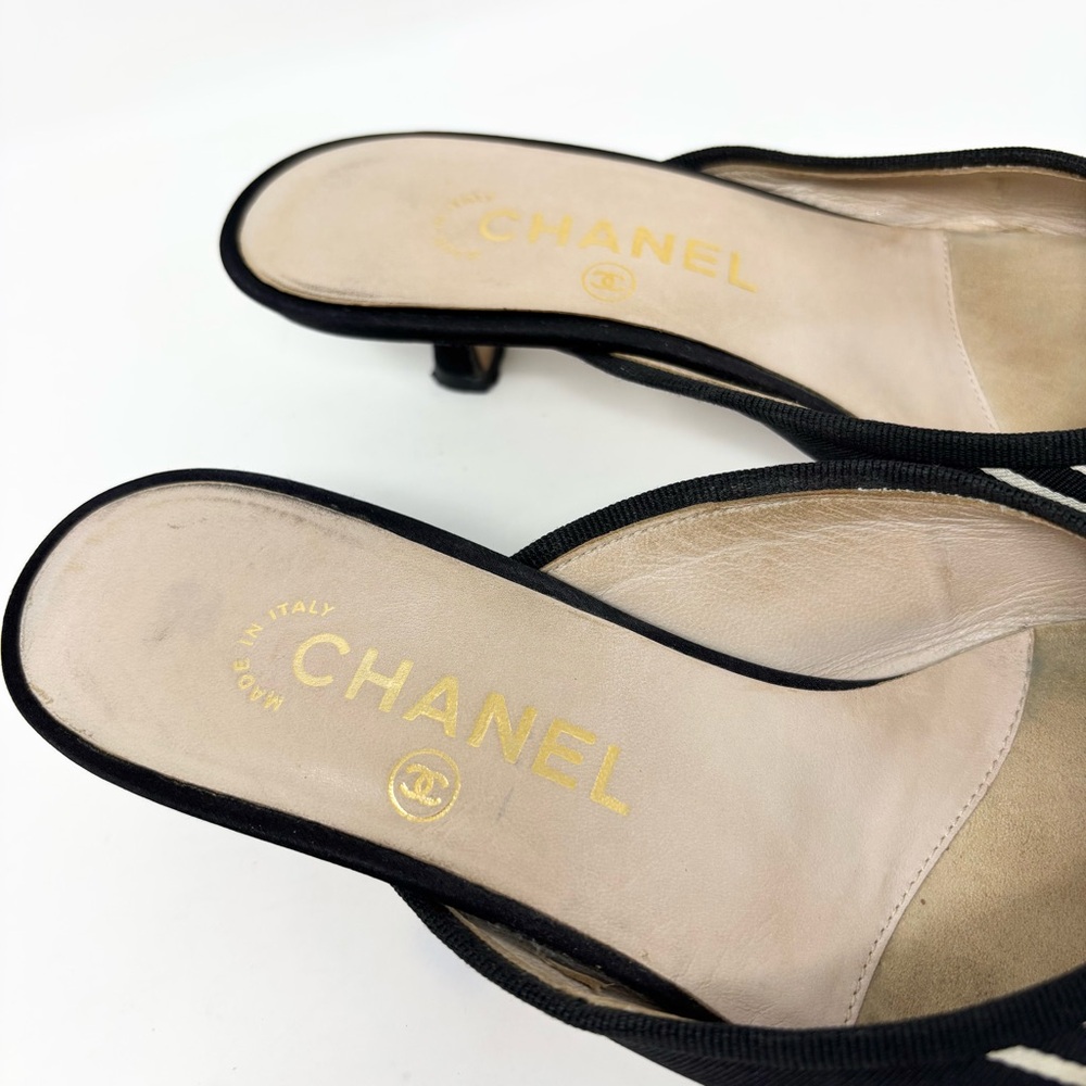 Chanel CC Cap Toe Bow Mules Black Canvas Kitten Heel Size 37.5 Y2K Vintage Satin - Picture 12 of 16